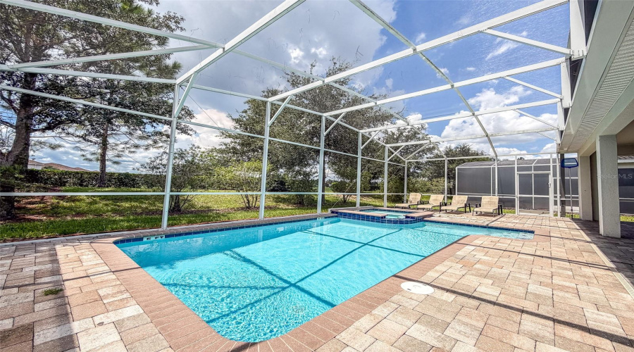 DAVENPORT, Florida 33896, 9 Bedrooms Bedrooms, ,5 BathroomsBathrooms,Residential,For Sale,MAIDSTONE,0,MFRL4964137