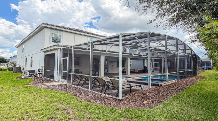 DAVENPORT, Florida 33896, 9 Bedrooms Bedrooms, ,5 BathroomsBathrooms,Residential,For Sale,MAIDSTONE,0,MFRL4964137
