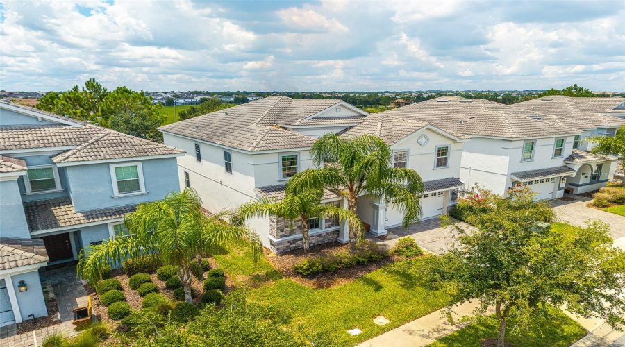 DAVENPORT, Florida 33896, 9 Bedrooms Bedrooms, ,5 BathroomsBathrooms,Residential,For Sale,MAIDSTONE,0,MFRL4964137
