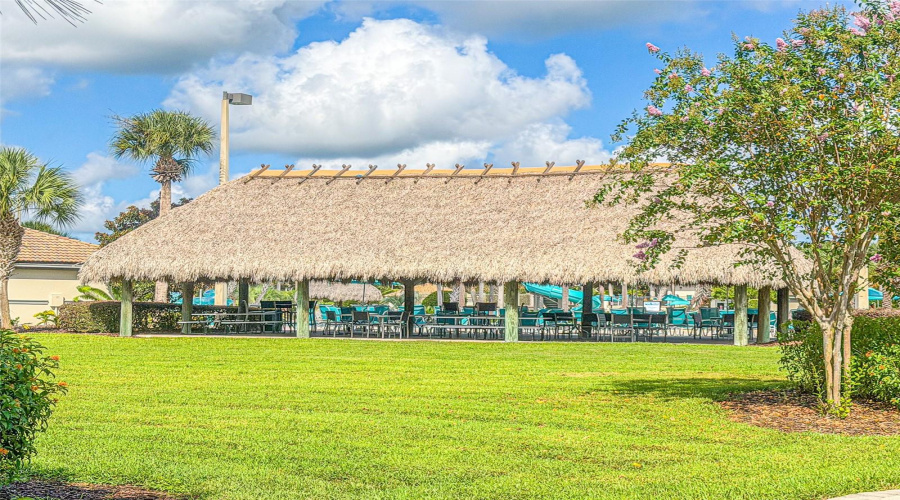 DAVENPORT, Florida 33896, 9 Bedrooms Bedrooms, ,5 BathroomsBathrooms,Residential,For Sale,MAIDSTONE,0,MFRL4964137