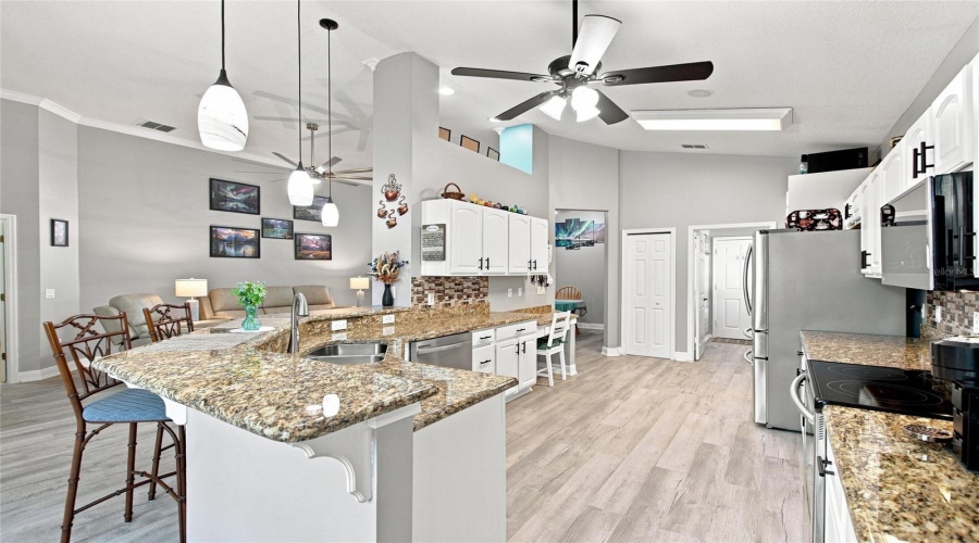 DAVENPORT, Florida 33837, 3 Bedrooms Bedrooms, ,2 BathroomsBathrooms,Residential,For Sale,ASHTON DR,0,MFRS5155707