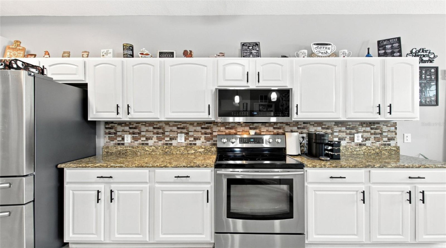 DAVENPORT, Florida 33837, 3 Bedrooms Bedrooms, ,2 BathroomsBathrooms,Residential,For Sale,ASHTON DR,0,MFRS5155707