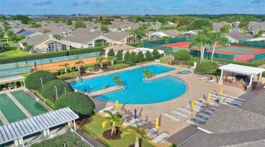 High Vista's private outdoor amenities