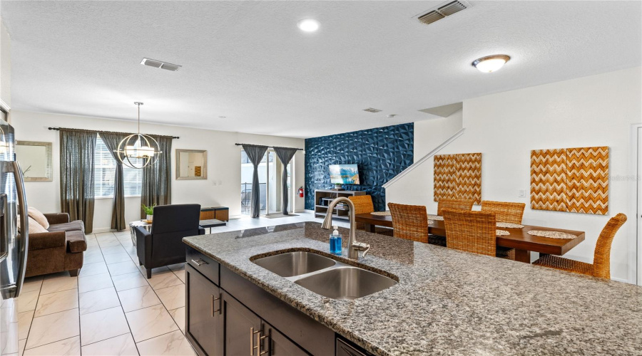 KISSIMMEE, Florida 34746, 5 Bedrooms Bedrooms, ,4 BathroomsBathrooms,Residential,For Sale,JULIET,0,MFRO6434113