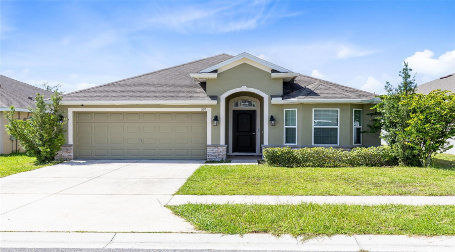 DAVENPORT, Florida 33837, 3 Bedrooms Bedrooms, ,2 BathroomsBathrooms,Residential,For Sale,BUCHANNAN,0,MFRS5155829