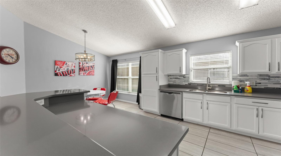 KISSIMMEE, Florida 34747, 5 Bedrooms Bedrooms, ,4 BathroomsBathrooms,Residential,For Sale,SANTEE,0,MFRO6433022
