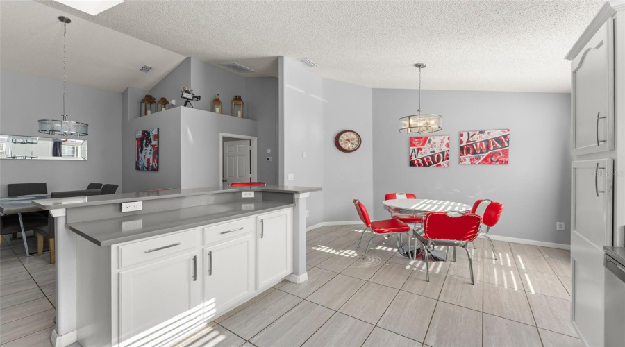 KISSIMMEE, Florida 34747, 5 Bedrooms Bedrooms, ,4 BathroomsBathrooms,Residential,For Sale,SANTEE,0,MFRO6433022