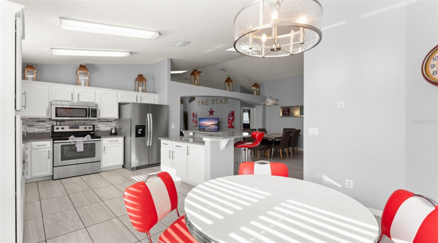 KISSIMMEE, Florida 34747, 5 Bedrooms Bedrooms, ,4 BathroomsBathrooms,Residential,For Sale,SANTEE,0,MFRO6433022