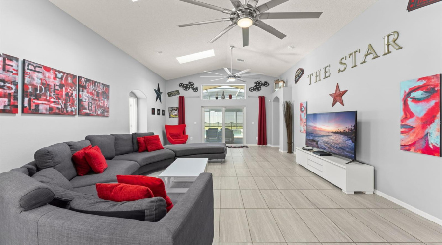 KISSIMMEE, Florida 34747, 5 Bedrooms Bedrooms, ,4 BathroomsBathrooms,Residential,For Sale,SANTEE,0,MFRO6433022