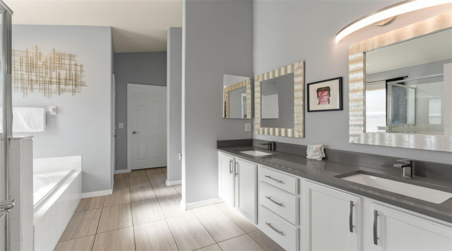 KISSIMMEE, Florida 34747, 5 Bedrooms Bedrooms, ,4 BathroomsBathrooms,Residential,For Sale,SANTEE,0,MFRO6433022