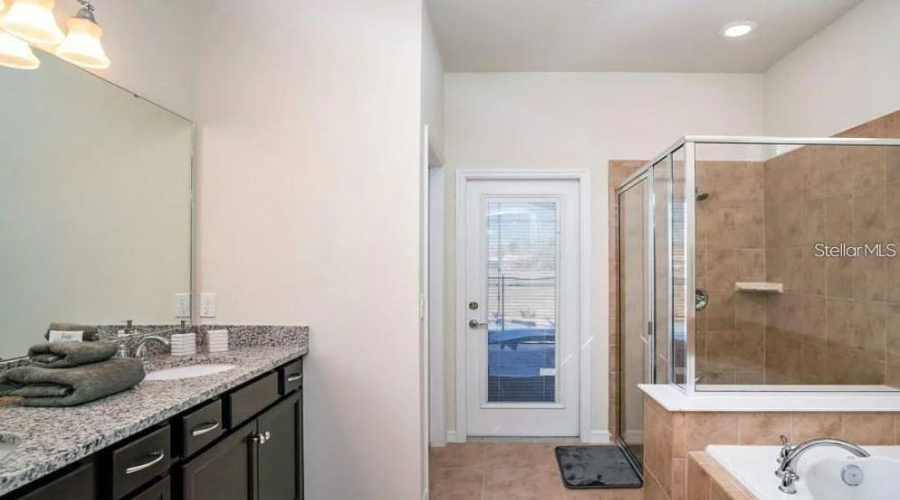KISSIMMEE, Florida 34747, 9 Bedrooms Bedrooms, ,6 BathroomsBathrooms,Residential,For Sale,CORCOVADO,0,MFRO6423332
