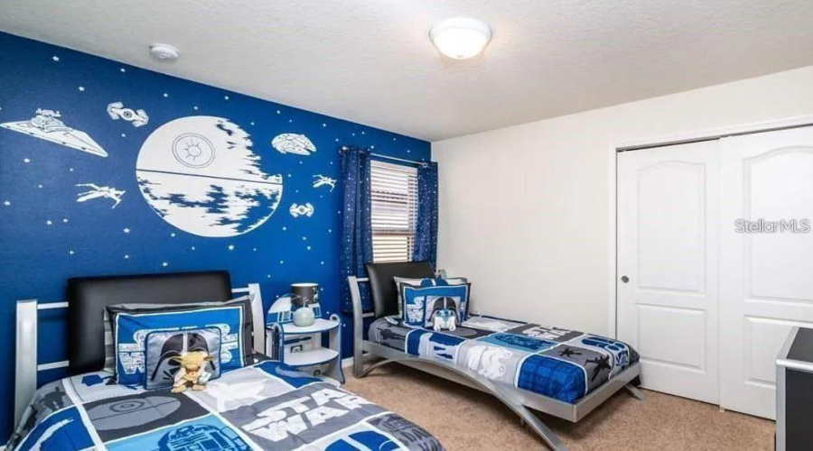 KISSIMMEE, Florida 34747, 9 Bedrooms Bedrooms, ,6 BathroomsBathrooms,Residential,For Sale,CORCOVADO,0,MFRO6423332