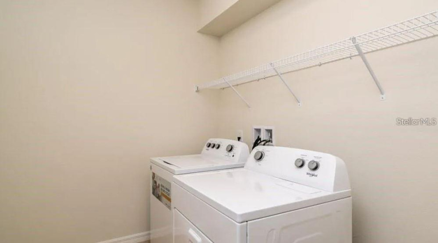 KISSIMMEE, Florida 34747, 9 Bedrooms Bedrooms, ,6 BathroomsBathrooms,Residential,For Sale,CORCOVADO,0,MFRO6423332