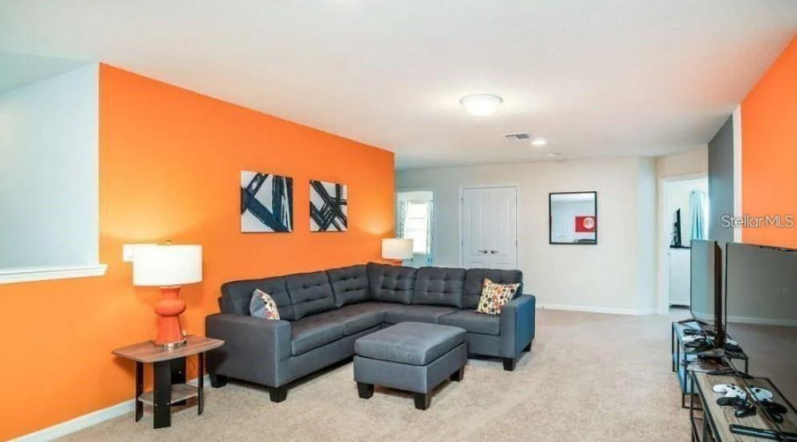 KISSIMMEE, Florida 34747, 9 Bedrooms Bedrooms, ,6 BathroomsBathrooms,Residential,For Sale,CORCOVADO,0,MFRO6423332