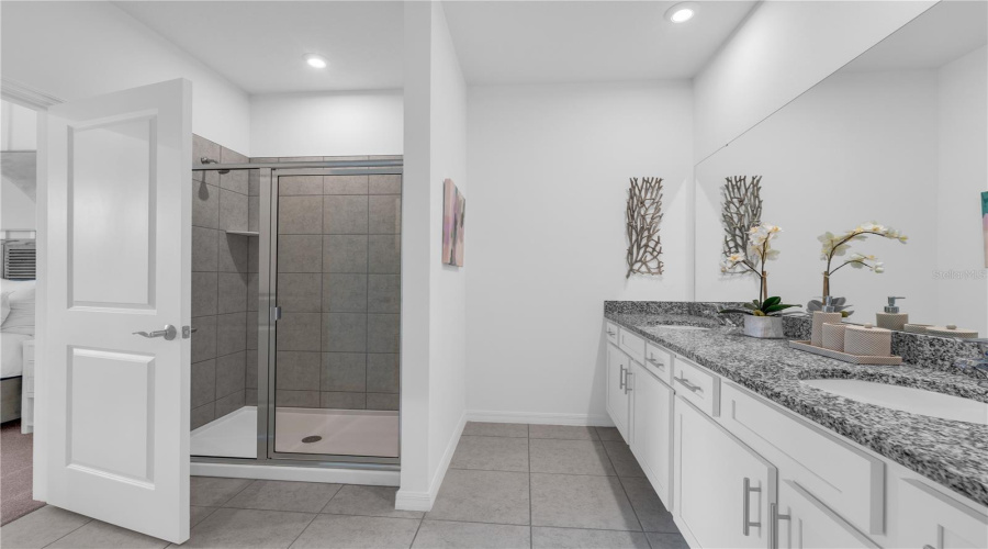 DAVENPORT, Florida 33837, 3 Bedrooms Bedrooms, ,2 BathroomsBathrooms,Residential,For Sale,MEADOW WALK,0,MFRO6434627