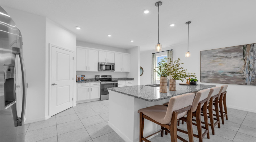 DAVENPORT, Florida 33837, 3 Bedrooms Bedrooms, ,2 BathroomsBathrooms,Residential,For Sale,MEADOW WALK,0,MFRO6434627
