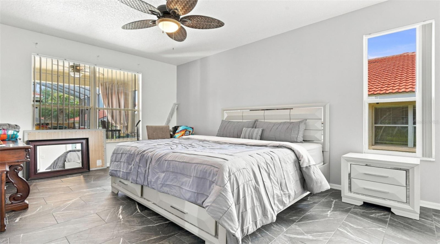 DAVENPORT, Florida 33897, 6 Bedrooms Bedrooms, ,5 BathroomsBathrooms,Residential,For Sale,SEVILLA,0,MFRO6434100