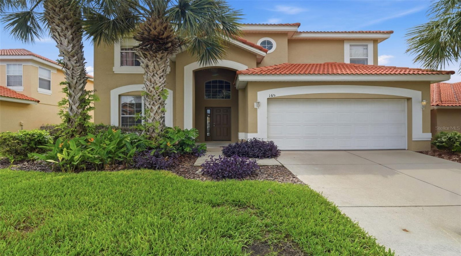 DAVENPORT, Florida 33897, 6 Bedrooms Bedrooms, ,5 BathroomsBathrooms,Residential,For Sale,SEVILLA,0,MFRO6434100
