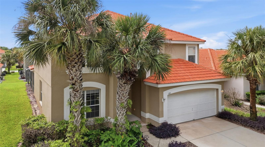 DAVENPORT, Florida 33897, 6 Bedrooms Bedrooms, ,5 BathroomsBathrooms,Residential,For Sale,SEVILLA,0,MFRO6434100