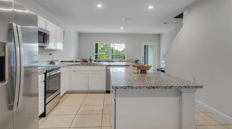 DAVENPORT, Florida 33837, 3 Bedrooms Bedrooms, ,2 BathroomsBathrooms,Residential,For Sale,SEDGEWICK,0,MFRS5155752