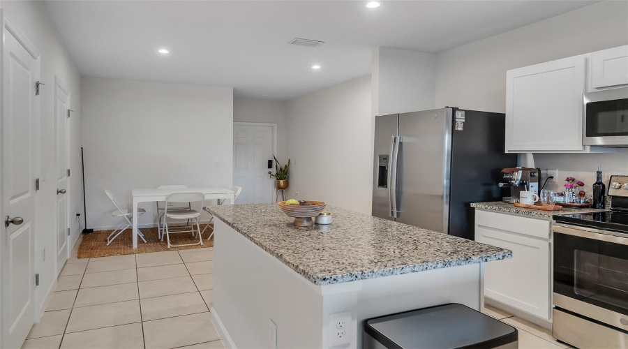 DAVENPORT, Florida 33837, 3 Bedrooms Bedrooms, ,2 BathroomsBathrooms,Residential,For Sale,SEDGEWICK,0,MFRS5155752