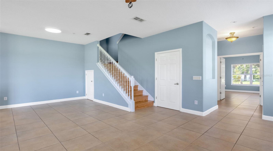 living/dining room