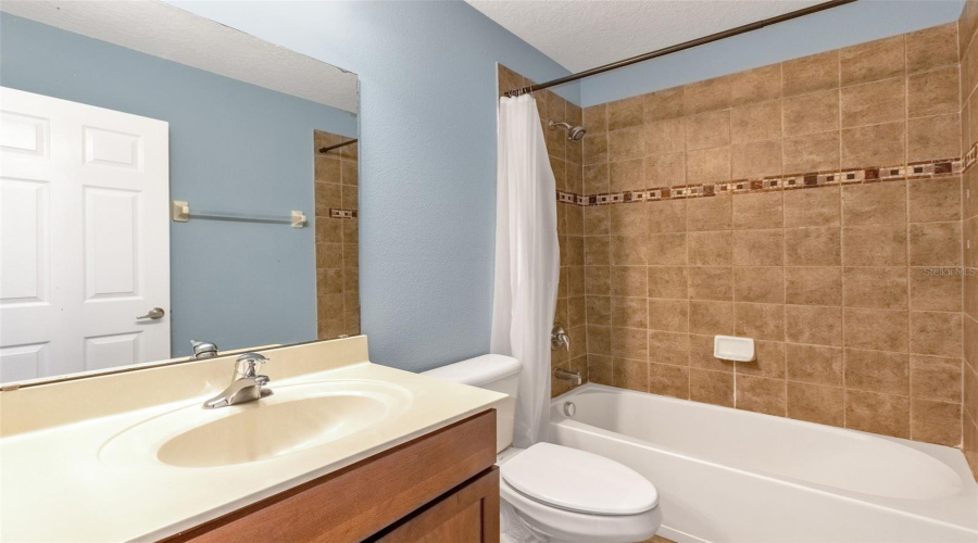 2nd bathroom