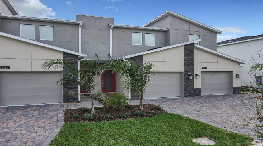 DAVENPORT, Florida 33896, 3 Bedrooms Bedrooms, ,2 BathroomsBathrooms,Residential,For Sale,SPLASH SHOT,0,MFRS5155844