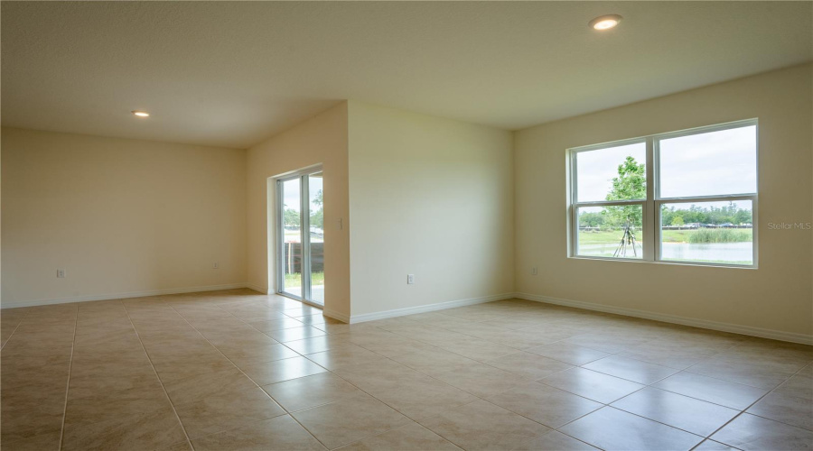 DAVENPORT, Florida 33837, 4 Bedrooms Bedrooms, ,2 BathroomsBathrooms,Residential,For Sale,RED HILL,0,MFRO6434748