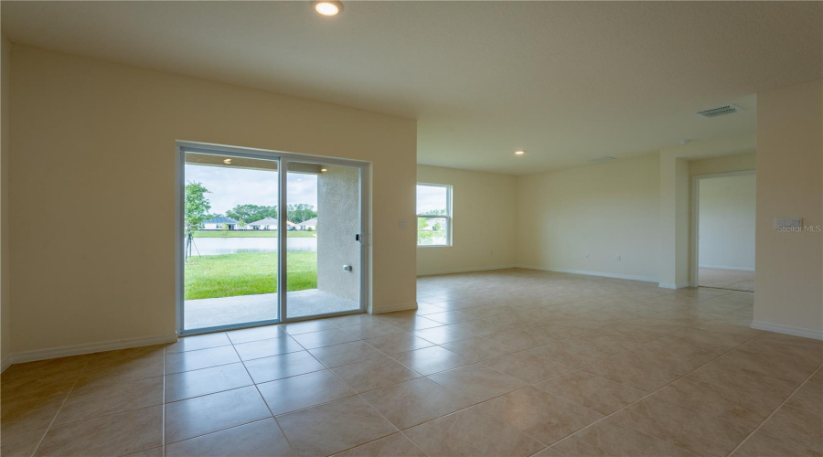 DAVENPORT, Florida 33837, 4 Bedrooms Bedrooms, ,2 BathroomsBathrooms,Residential,For Sale,RED HILL,0,MFRO6434748