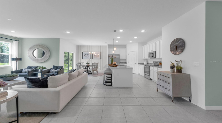 DAVENPORT, Florida 33837, 4 Bedrooms Bedrooms, ,2 BathroomsBathrooms,Residential,For Sale,RISING,0,MFRO6434583