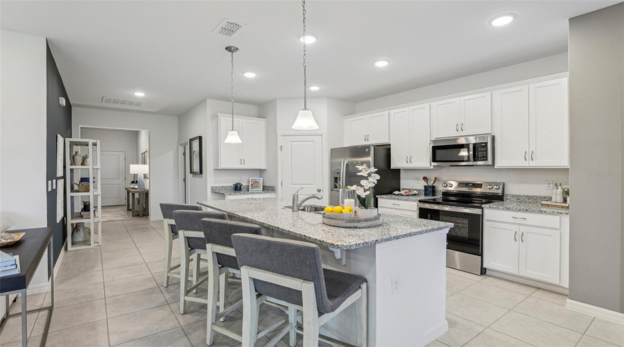 DAVENPORT, Florida 33837, 3 Bedrooms Bedrooms, ,2 BathroomsBathrooms,Residential,For Sale,ROLLING RIDGE,0,MFRO6434644