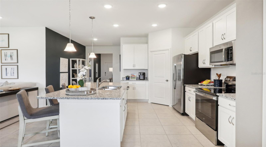 DAVENPORT, Florida 33837, 3 Bedrooms Bedrooms, ,2 BathroomsBathrooms,Residential,For Sale,ROLLING RIDGE,0,MFRO6434644