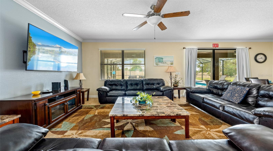 DAVENPORT, Florida 33896, 8 Bedrooms Bedrooms, ,5 BathroomsBathrooms,Residential,For Sale,MOON VALLEY,0,MFRO6398314