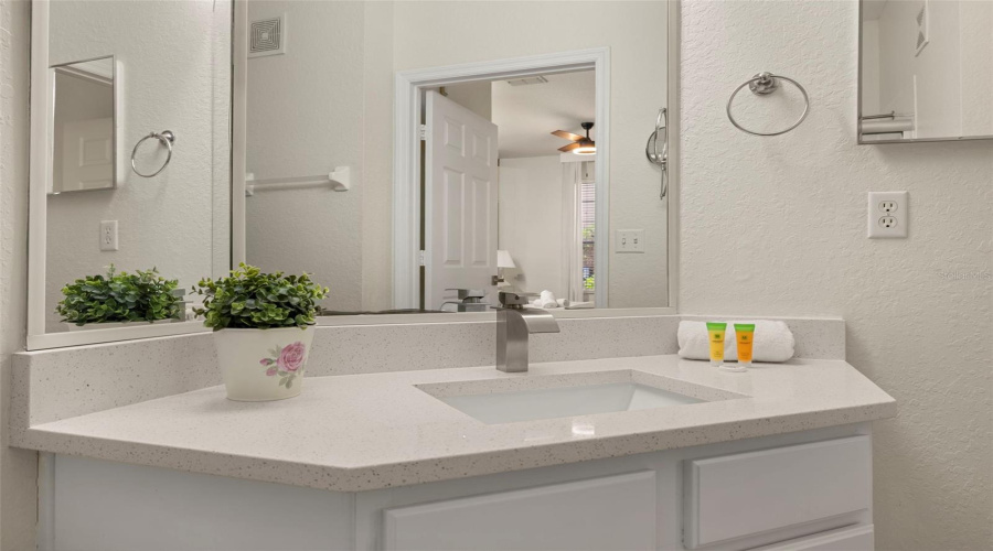 KISSIMMEE, Florida 34747, 3 Bedrooms Bedrooms, ,2 BathroomsBathrooms,Residential,For Sale,ALMATON,0,MFRO6432995
