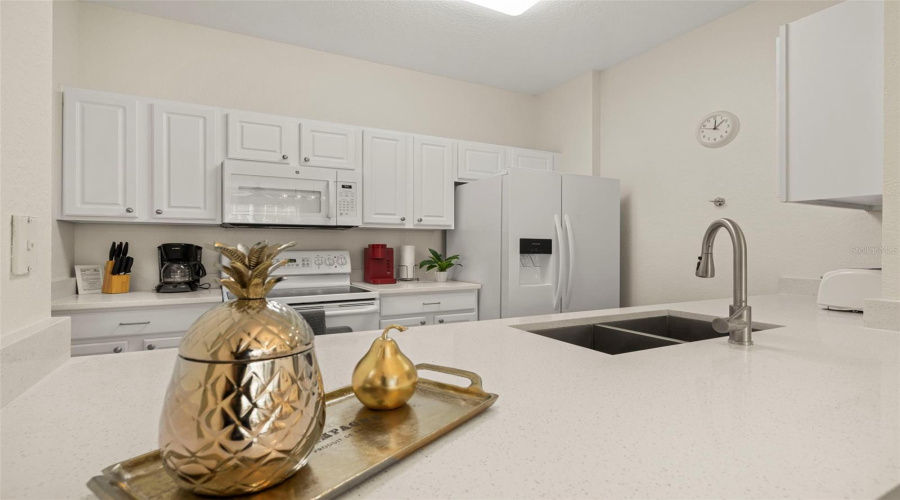 KISSIMMEE, Florida 34747, 3 Bedrooms Bedrooms, ,2 BathroomsBathrooms,Residential,For Sale,ALMATON,0,MFRO6432995