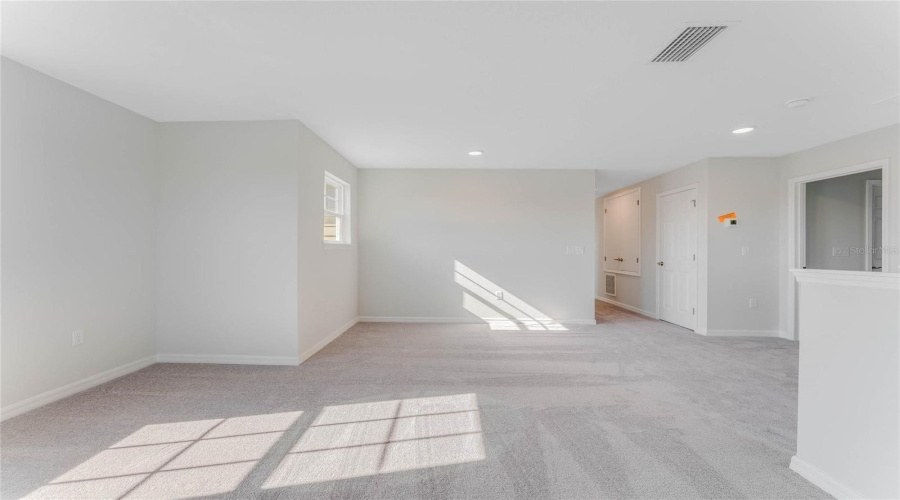 DAVENPORT, Florida 33837, 5 Bedrooms Bedrooms, ,4 BathroomsBathrooms,Residential,For Sale,ROLLING RIDGE,0,MFRO6434696
