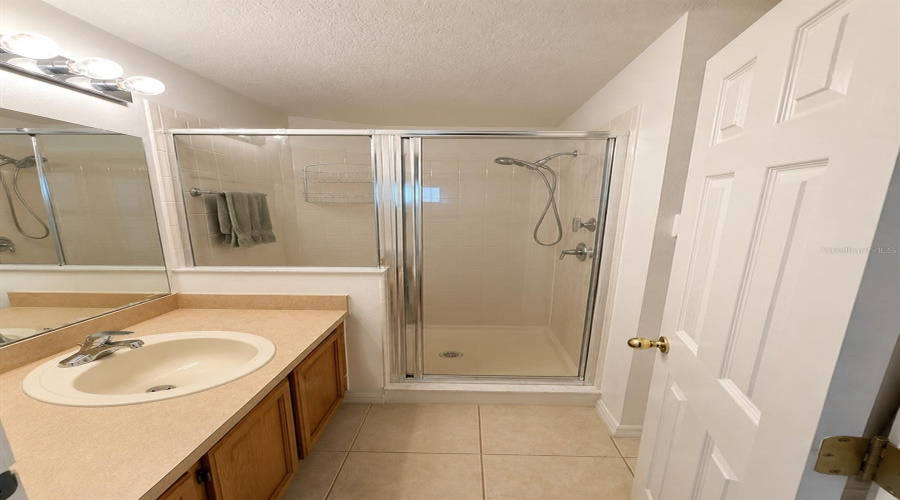 Davenport, Florida 33896, 4 Bedrooms Bedrooms, ,3 Bathroomsbathrooms,Residential,For Sale,Saddle Ridge,0,Mfrw7888504