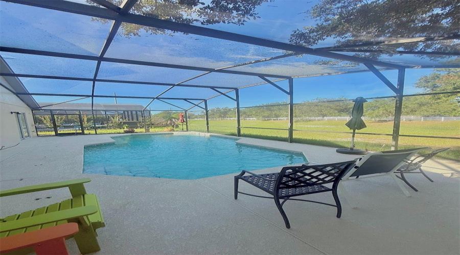 Davenport, Florida 33896, 4 Bedrooms Bedrooms, ,3 Bathroomsbathrooms,Residential,For Sale,Saddle Ridge,0,Mfrw7888504