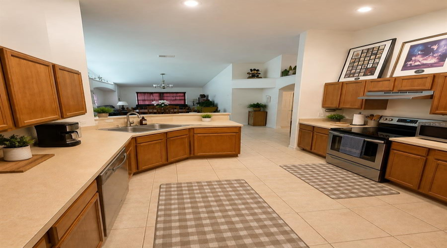 Davenport, Florida 33896, 4 Bedrooms Bedrooms, ,3 Bathroomsbathrooms,Residential,For Sale,Saddle Ridge,0,Mfrw7888504