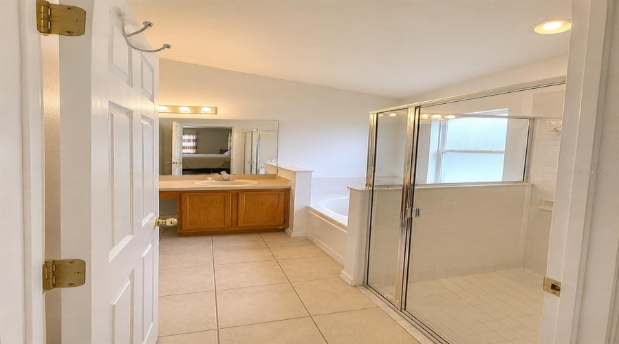 Davenport, Florida 33896, 4 Bedrooms Bedrooms, ,3 Bathroomsbathrooms,Residential,For Sale,Saddle Ridge,0,Mfrw7888504
