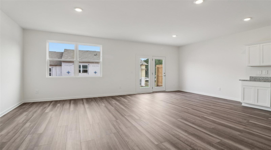 DAVENPORT, Florida 33837, 3 Bedrooms Bedrooms, ,2 BathroomsBathrooms,Residential,For Sale,SPIRE,0,MFRTB8540450