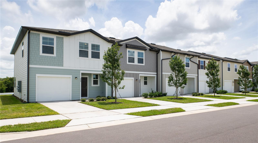 DAVENPORT, Florida 33837, 3 Bedrooms Bedrooms, ,2 BathroomsBathrooms,Residential,For Sale,SPIRE,0,MFRTB8540450