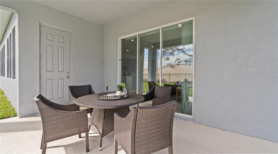 DAVENPORT, Florida 33837, 4 Bedrooms Bedrooms, ,3 BathroomsBathrooms,Residential,For Sale,EASTMINSTER,0,MFRO6434952