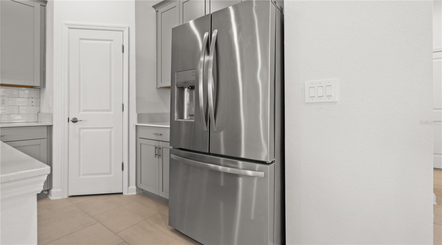 DAVENPORT, Florida 33837, 4 Bedrooms Bedrooms, ,3 BathroomsBathrooms,Residential,For Sale,EASTMINSTER,0,MFRO6434952