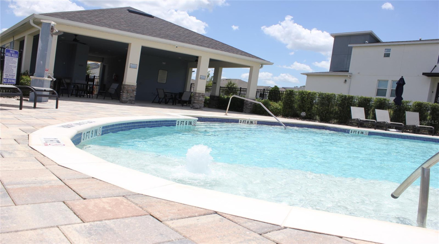 Kissimmee, Florida 34747, 4 Bedrooms Bedrooms, ,3 Bathroomsbathrooms,Residential,For Sale,Lakeshore Breeze Pl,0,Mfrg5116621