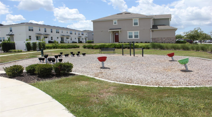 Kissimmee, Florida 34747, 4 Bedrooms Bedrooms, ,3 Bathroomsbathrooms,Residential,For Sale,Lakeshore Breeze Pl,0,Mfrg5116621