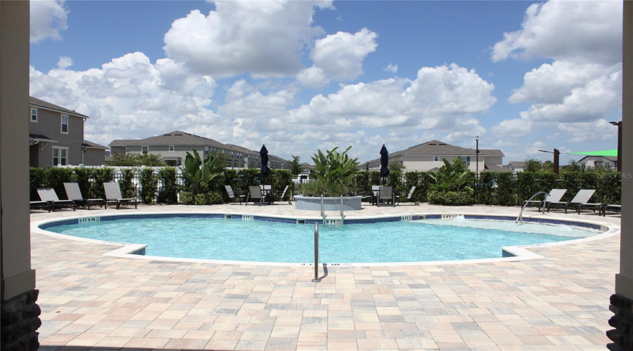 Kissimmee, Florida 34747, 4 Bedrooms Bedrooms, ,3 Bathroomsbathrooms,Residential,For Sale,Lakeshore Breeze Pl,0,Mfrg5116621