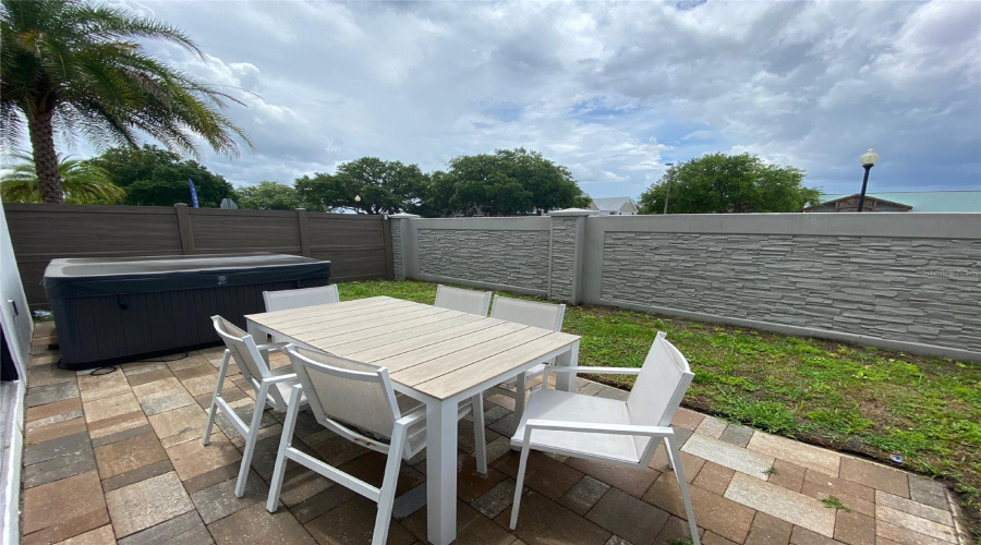 DAVENPORT, Florida 33896, 4 Bedrooms Bedrooms, ,3 BathroomsBathrooms,Residential,For Sale,VILLA DOMANI,0,MFRO6434948