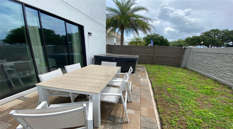 DAVENPORT, Florida 33896, 4 Bedrooms Bedrooms, ,3 BathroomsBathrooms,Residential,For Sale,VILLA DOMANI,0,MFRO6434948
